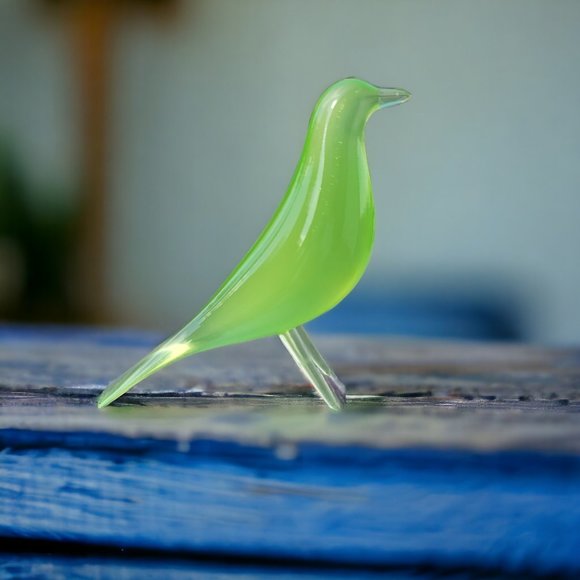 Mini Mid Century Modern Depression Style Eames Retro Bird Figurine Green - Picture 2 of 6